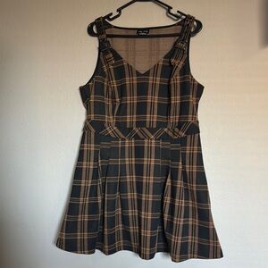 Pre Owned City Chic Brown and Black Pleated A-Line Mini Dress